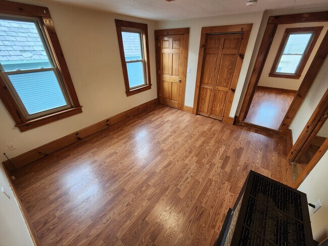 Living Room - 204 N Champlain St