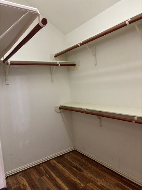 Building Photo - 18031 Redbud Terrace Ln