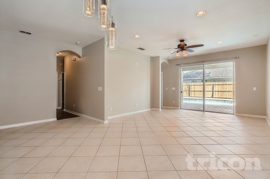 Building Photo - 5555 Burlwood Dr