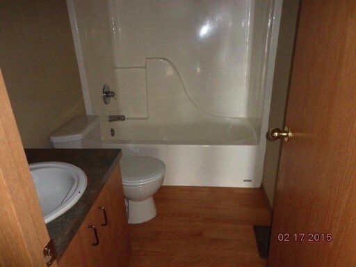 Building Photo - Nice Duplex in Clever. Clean two bedroom, ...