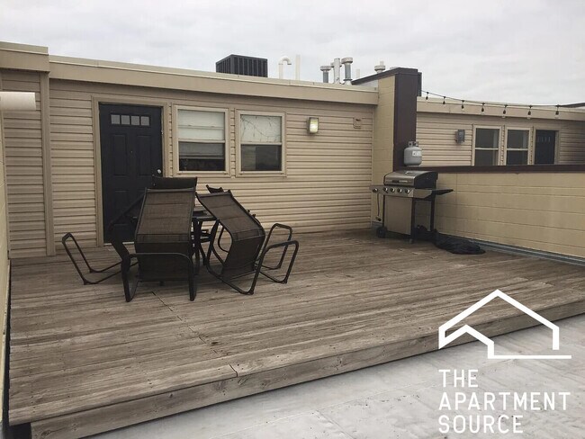 Building Photo - 2510 N.Willetts Unit 2C