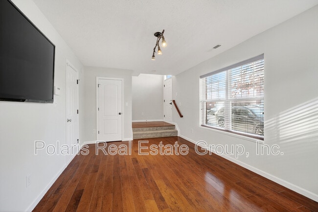 Building Photo - 83 3rd Ave NW