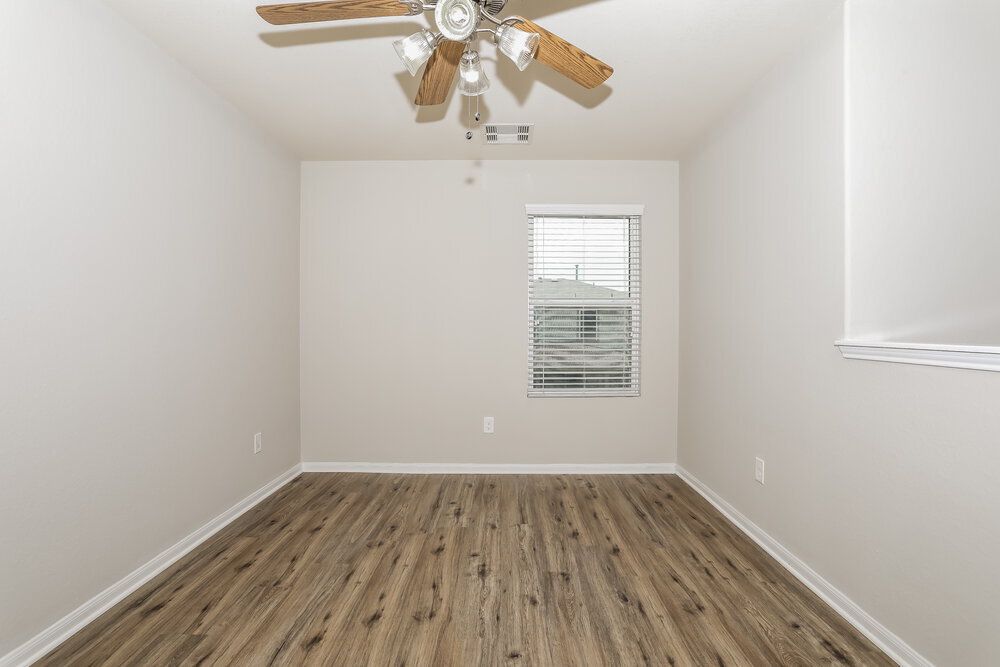Building Photo - 16738 N Gull Dr