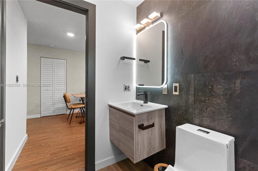 Building Photo - 601 SW 1st St