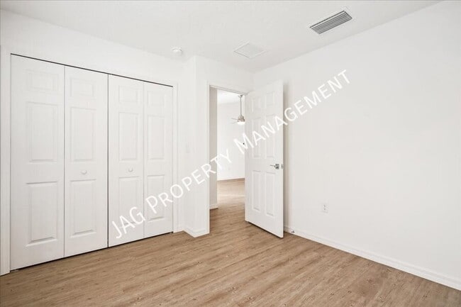 Building Photo - 845 Fulda Ave NW