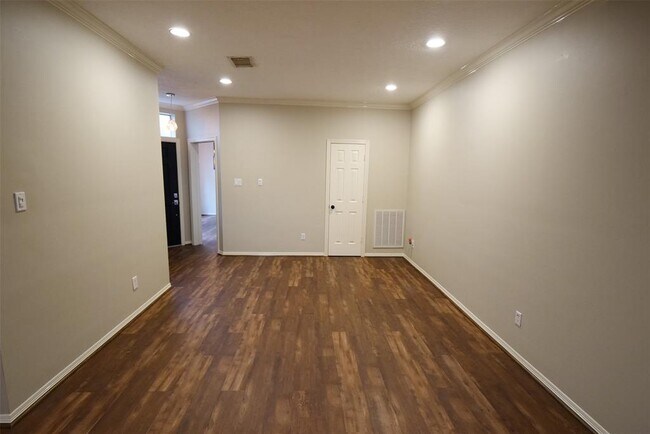 Building Photo - 4914 Maxie St