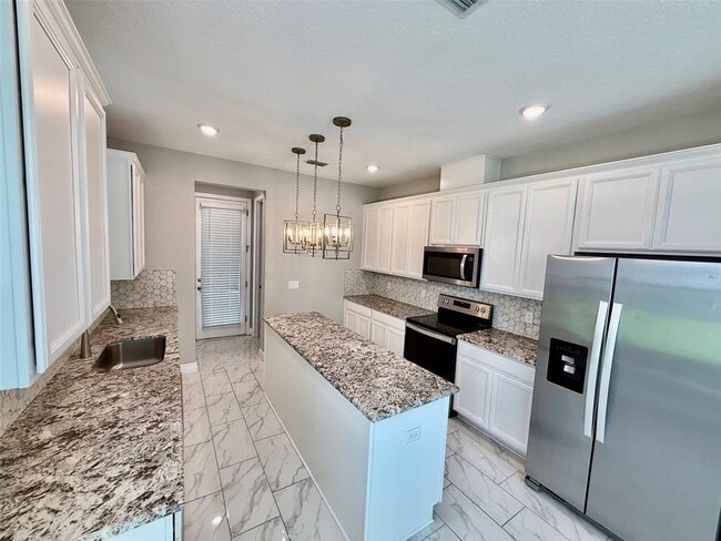 Building Photo - 7242 Carrickbend Ln