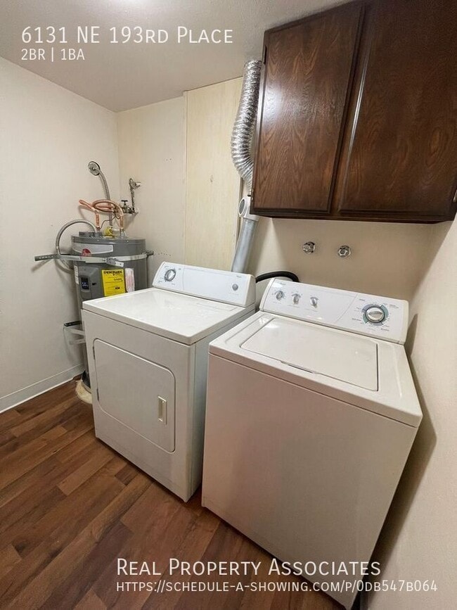 Building Photo - 6131 NE 193rd Pl