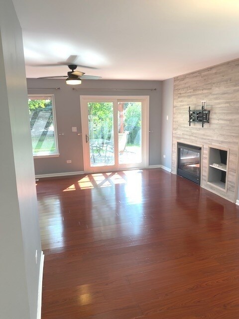 Building Photo - 2468 Hillsboro Ln