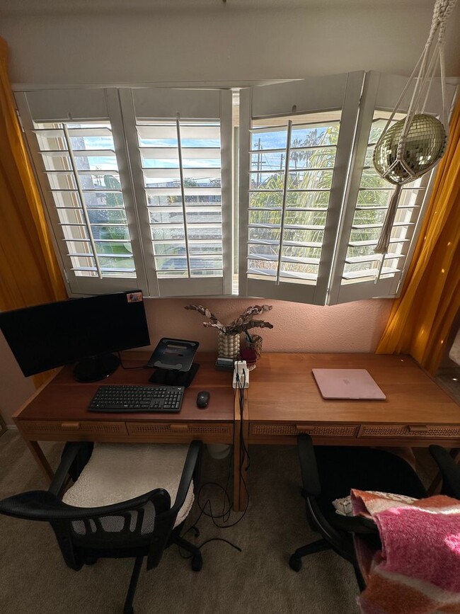 Building Photo - 1221 Essex St