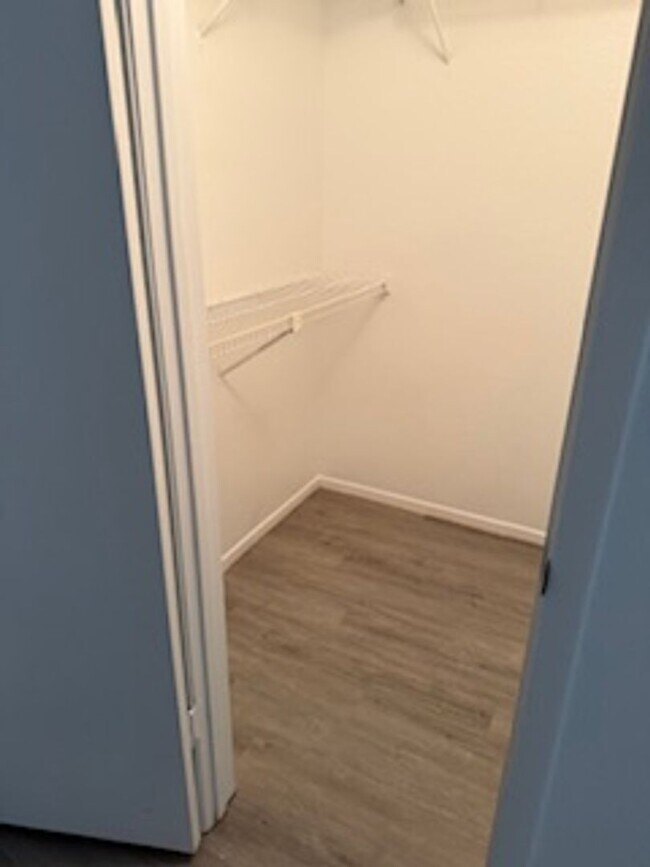 Building Photo - The Landings Two bedroom Condo