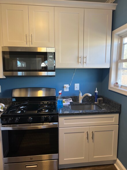 Building Photo - 3010 Virginia Ave