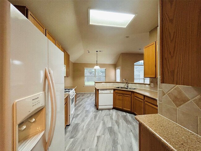 Building Photo - 5018 Rocky Manor Ln