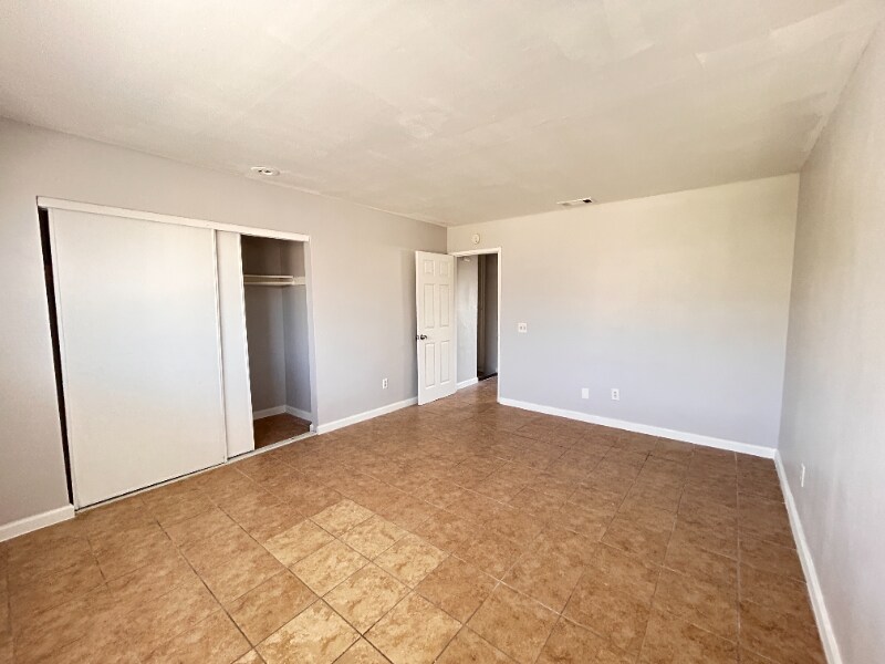 Building Photo - 2350 Osbun Rd