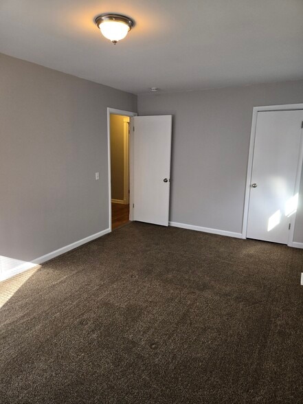 2nd Bedroom - 120 W North Ave