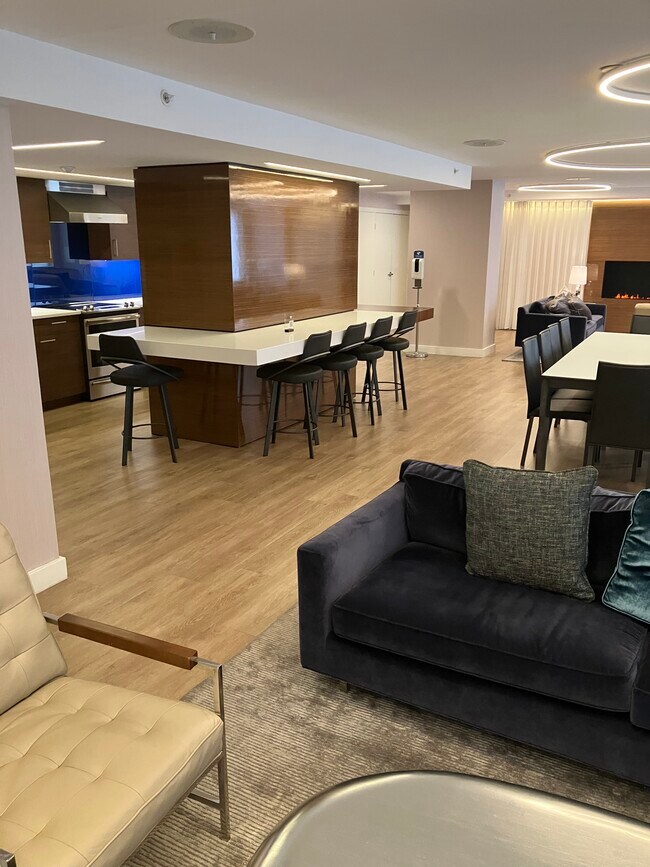 Common area - 151 Tremont St