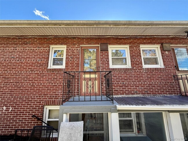 Building Photo - 29 Smith St