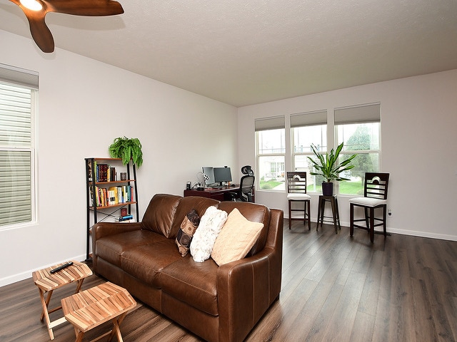 Building Photo - 14902 Mormon St