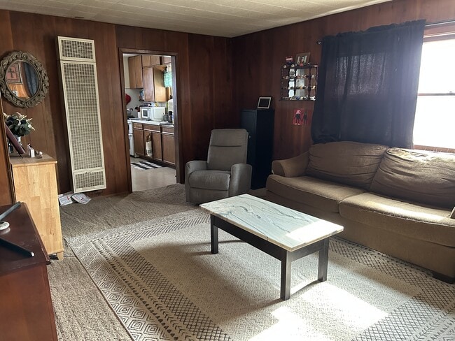 Building Photo - 150 S 3rd St