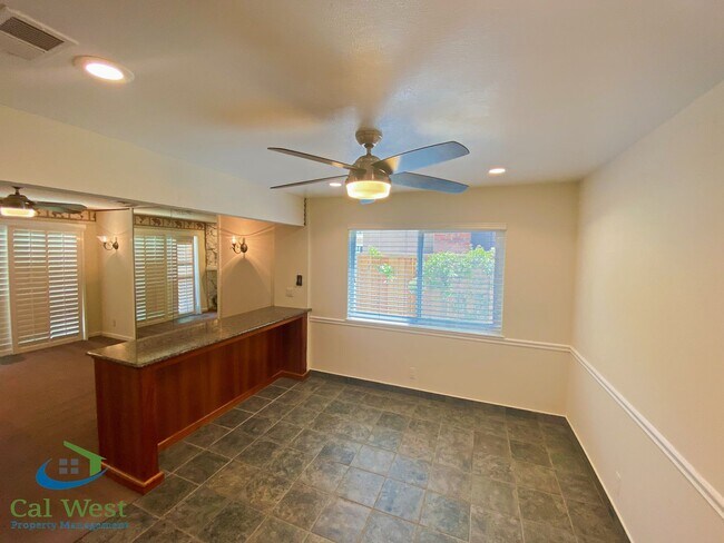 Building Photo - 4346 Glenmont Dr