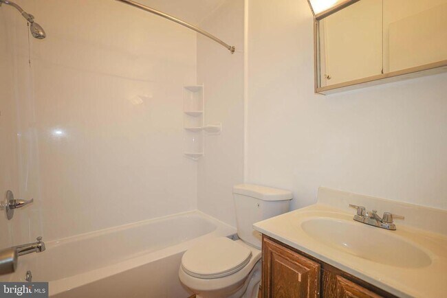 Building Photo - 8812 Alliston Hollow Way