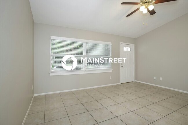 Building Photo - 3 Bedroom Pet-Friendly Home in Kissimmee, ...