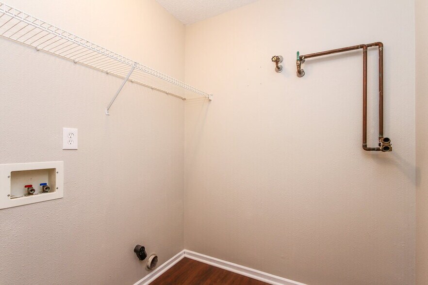 Building Photo - 95 Snowflake Cir