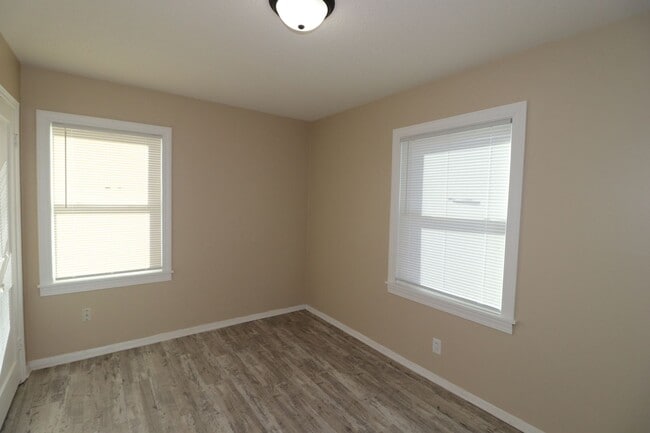 Building Photo - Spacious Home for rent!