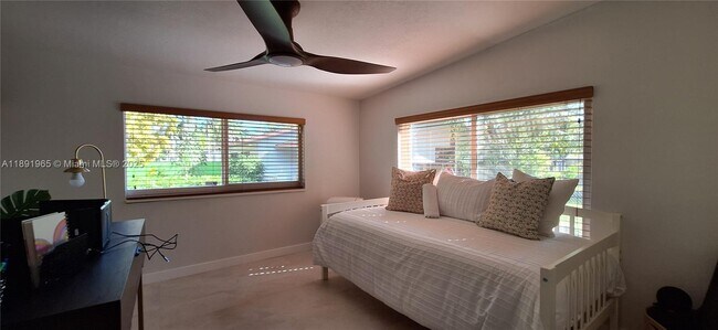 Building Photo - 2211 SW 75th Ave