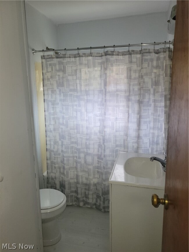 Building Photo - 1237 Overbrook Dr