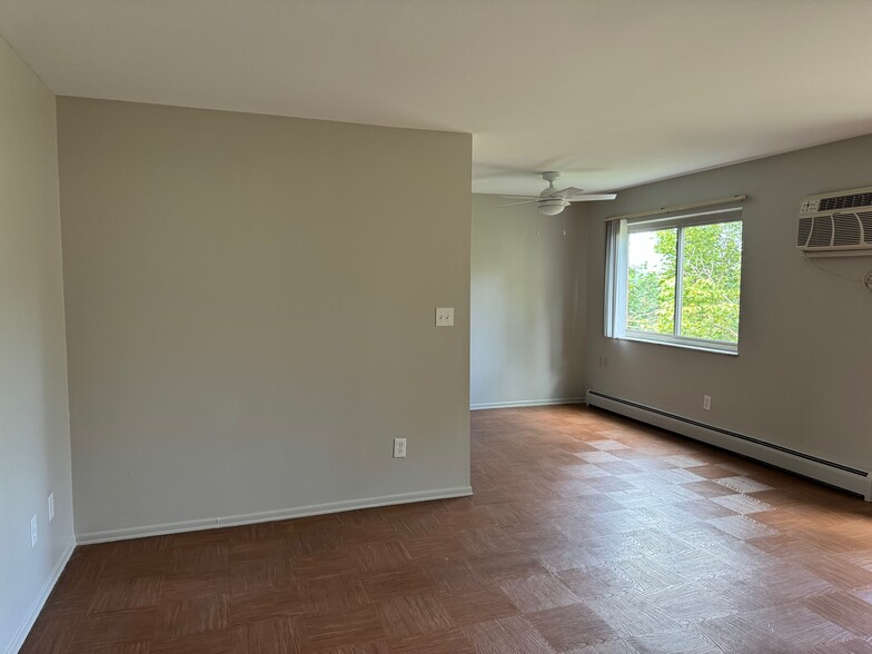 Building Photo - Fountain Villa Apartments