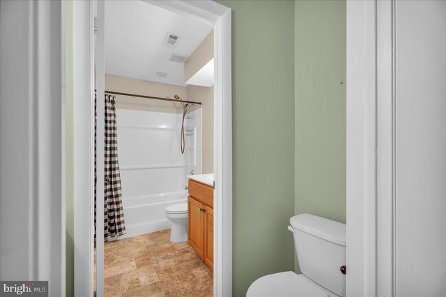 Building Photo - 604B Cypress Point Cir