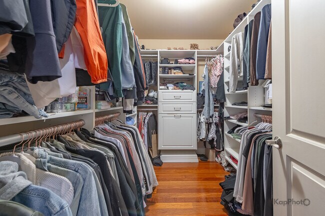 Building Photo - 1148 W Monroe St