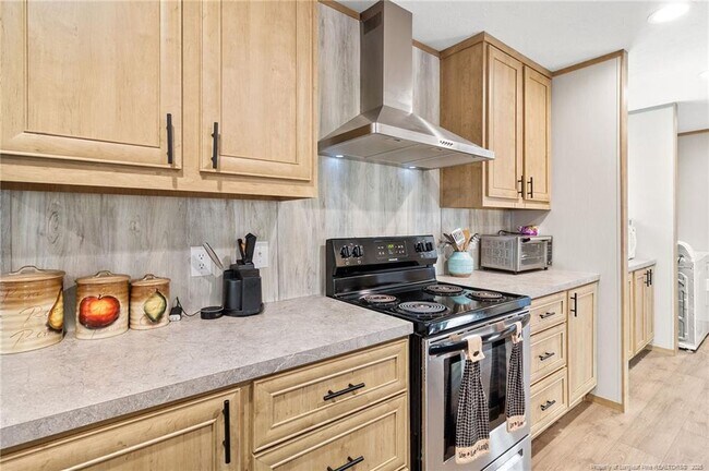 Building Photo - 7096 Monarch Dr