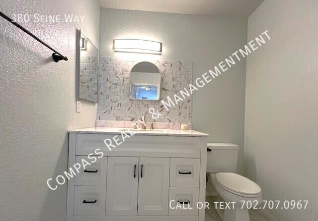 Building Photo - 380 Seine Way