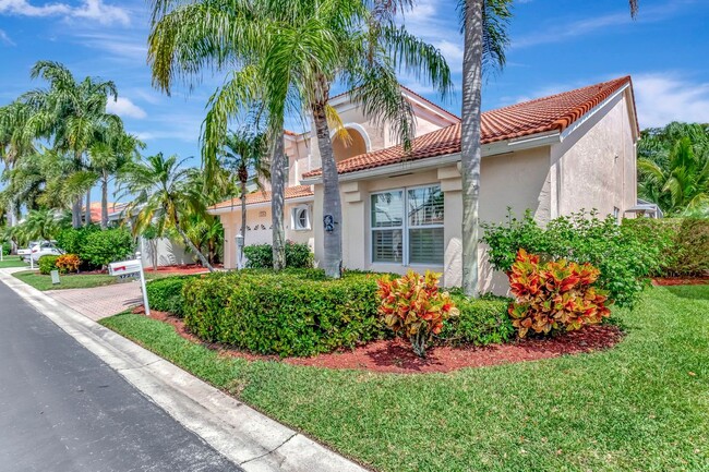 Building Photo - 17274 Ventana Dr