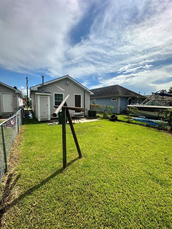 Building Photo - 6721 Avenue Q