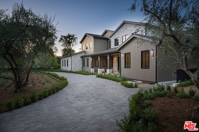 Building Photo - 23615 Long Valley Rd