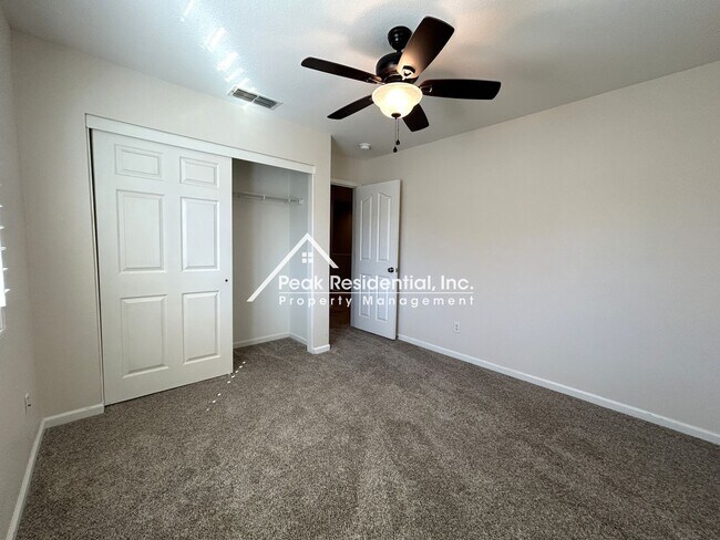 Building Photo - 9196 Cortina Cir