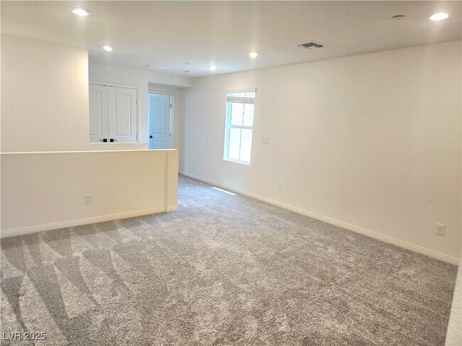 Building Photo - 2406 Bellinzona Pl
