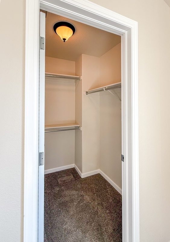 Building Photo - 12738 Jasmine Ct