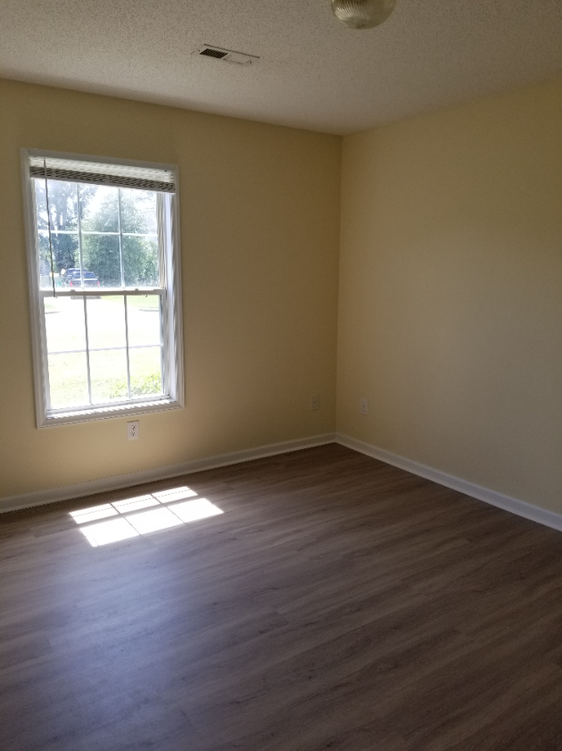 Building Photo - Ready Now! Located in Benson NC Single Fam...