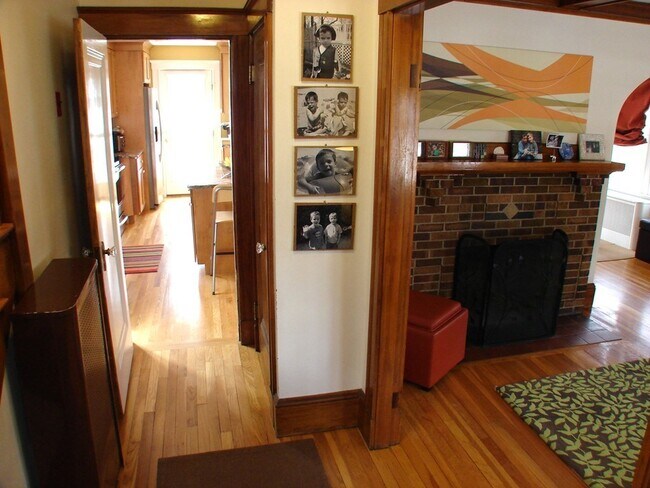 Building Photo - 128 Brooks Ave