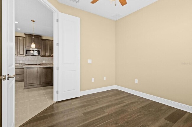 Building Photo - 10112 Lake Wales Cir