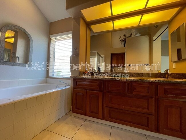 Building Photo - 30364 Falcon Point Ct
