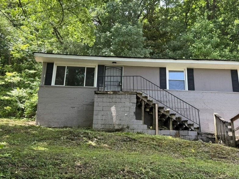 Building Photo - 5131 Alabama Ave