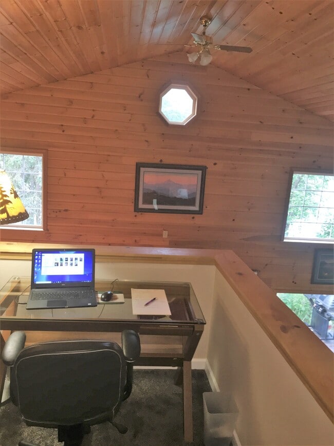 Building Photo - 32992 Johnsons Dr