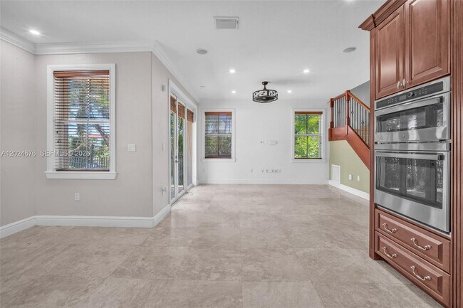Building Photo - 2155 SW 156th Ct