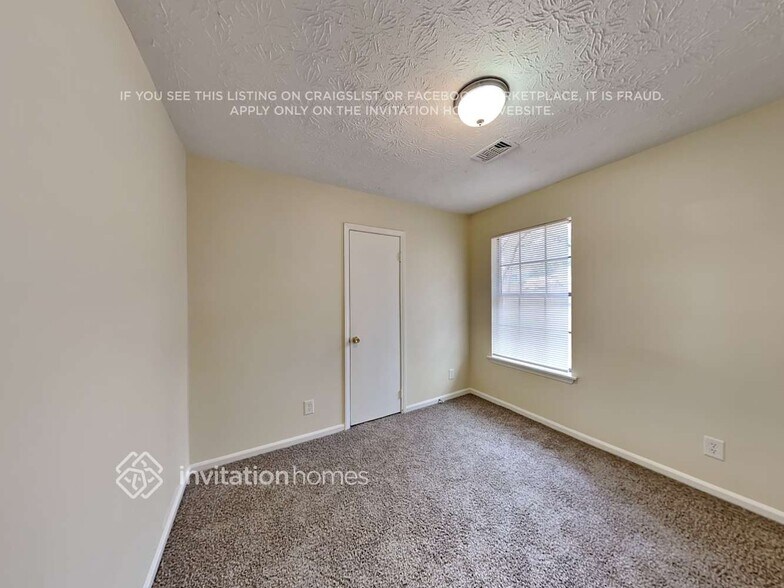 Building Photo - 1009 Monopoly Dr