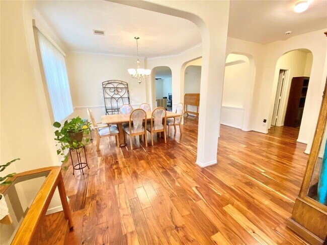Building Photo - 17518 Stamford Oaks Dr